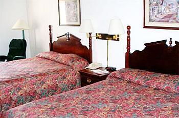 Settle Inn And Suites Altoona Room photo